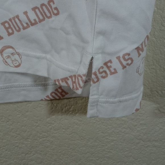 Anta Sports 🌟 4 For $15 "A house is not a home without a bulldog" - Picture 3 of 9